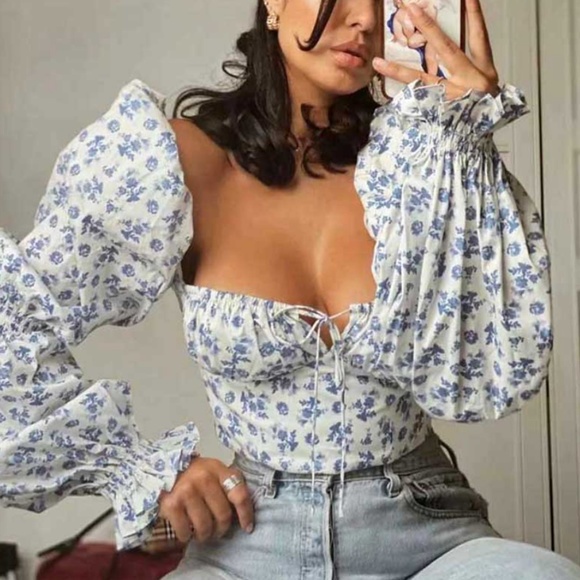 Tops - BOHO floral print crop long puff sleeve top tie